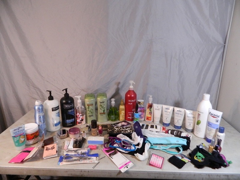 lot 55 image: Personal Products