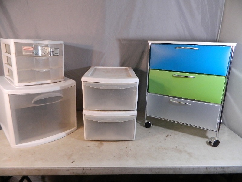 lot 58 image: Storage Organizers
