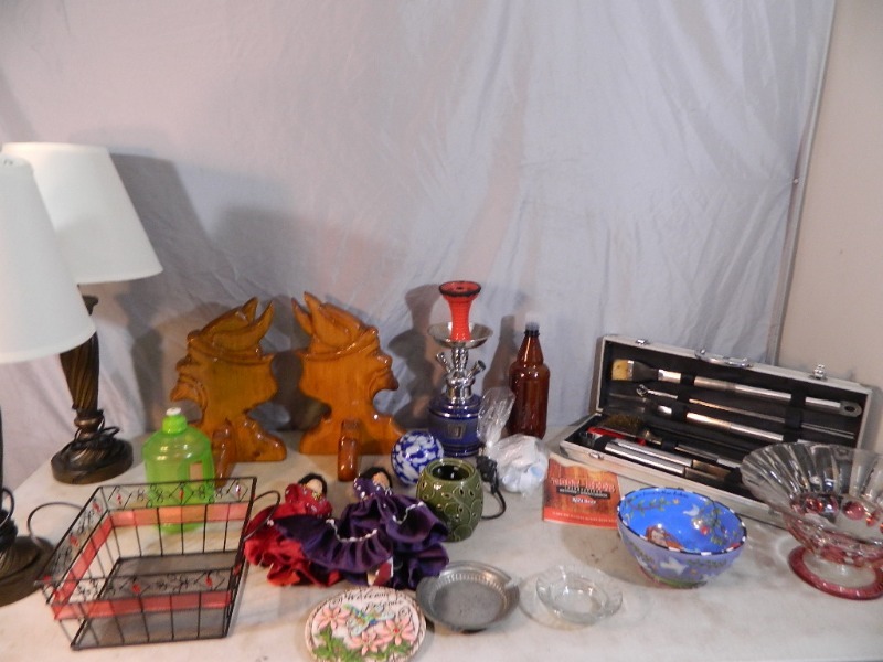 lot 89 image: Decor and More