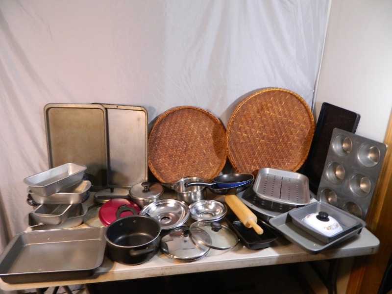 lot 90 image: Assorted Pots, Pans, Etc