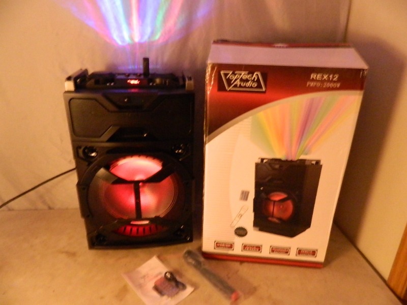 lot 3 image: New Portable Party Speaker