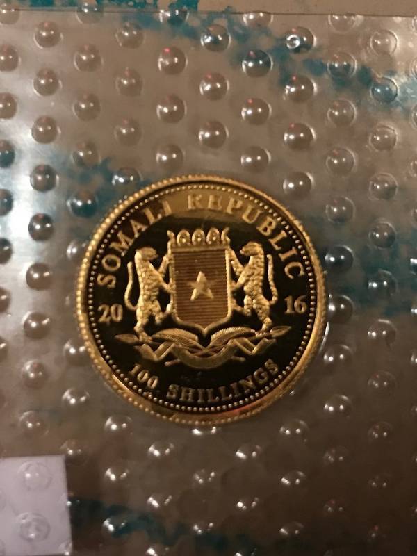 lot 4 image: 2016 Somalia 110 oz Gold African Elephant BU