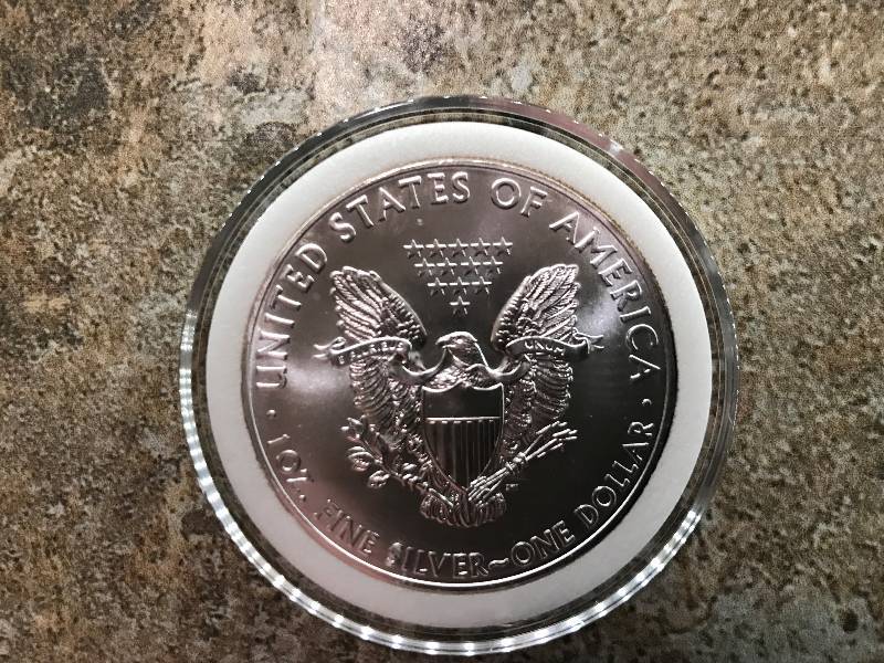 lot 181 image: 2014 1 Troy Oz .999 Fine Silver American Eagle