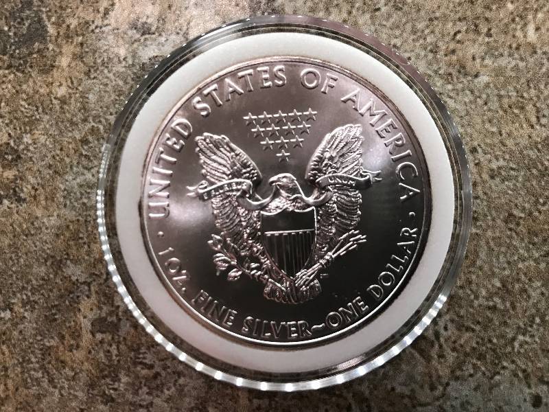 lot 183 image: 2014 1 Troy Oz .999 Fine Silver American Eagle