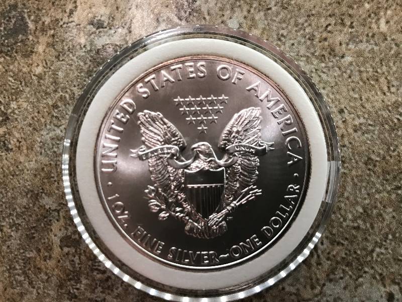 lot 184 image: 2014 1 Troy Oz .999 Fine Silver American Eagle