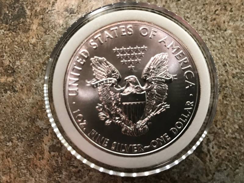 lot 188 image: 2014 1 Troy Oz .999 Fine Silver American Eagle