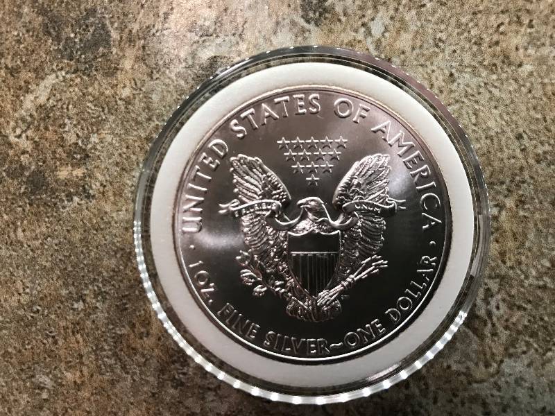 lot 189 image: 2014 1 Troy Oz .999 Fine Silver American Eagle
