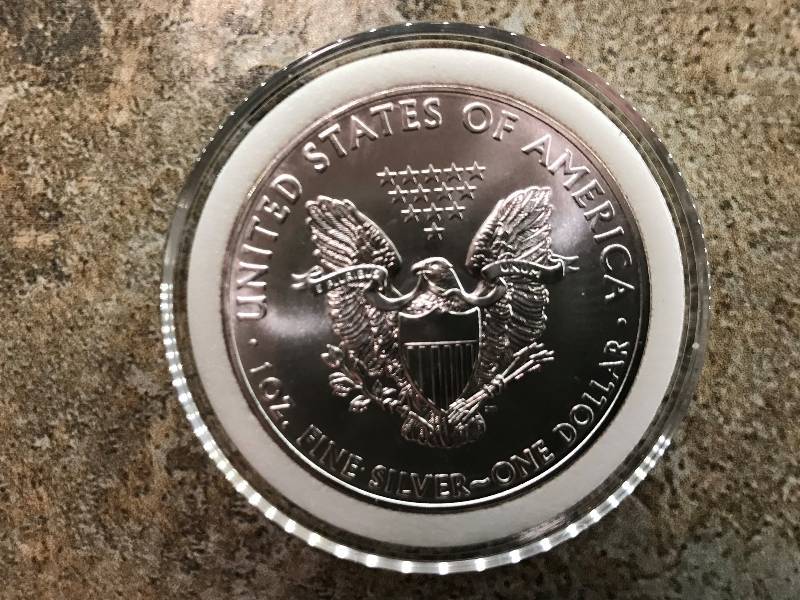 lot 192 image: 2014 1 Troy Oz .999 Fine Silver American Eagle