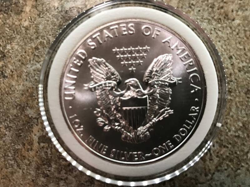 lot 196 image: 2014 1 Troy Oz .999 Fine Silver American Eagle