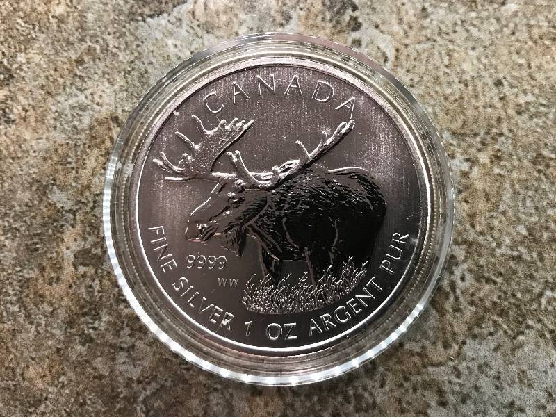 lot 212 image: 2012 Canadian Moose 1 troy oz. .9999 Silver BU