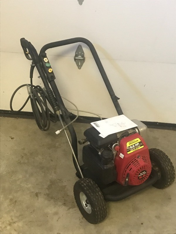 lot 4 image: Karcher 2650 PSI Gas-Powered Pressu...