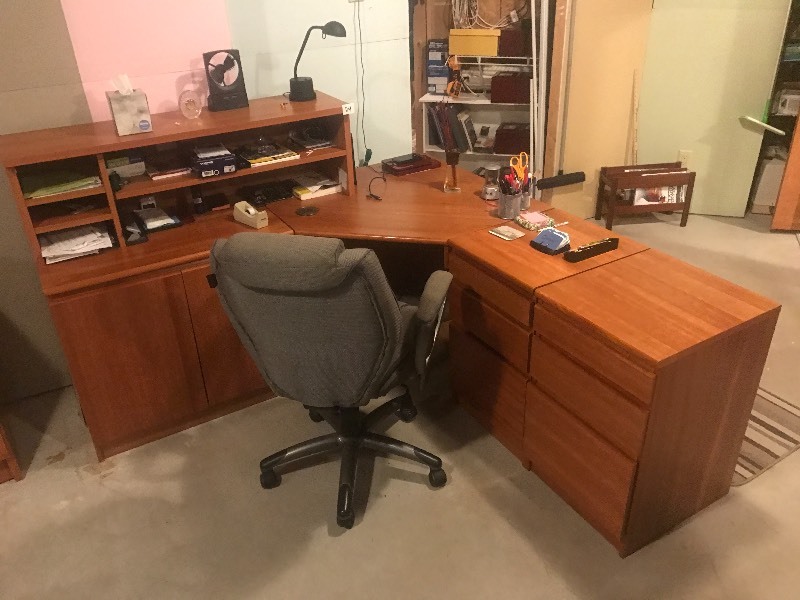 lot 24 image: 5-Piece Cherrywood Corner Desk Set,...