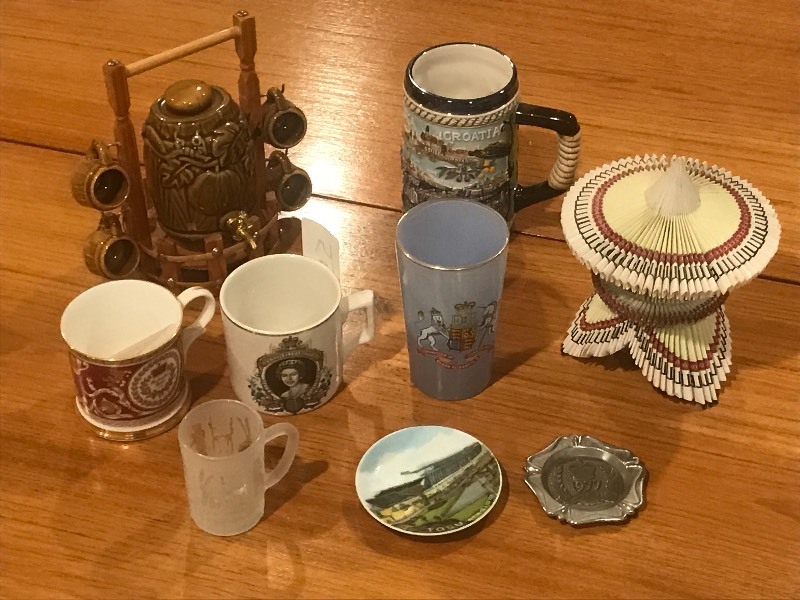 lot 55 image: Lot Of Colllectbile Glassware & Etc...