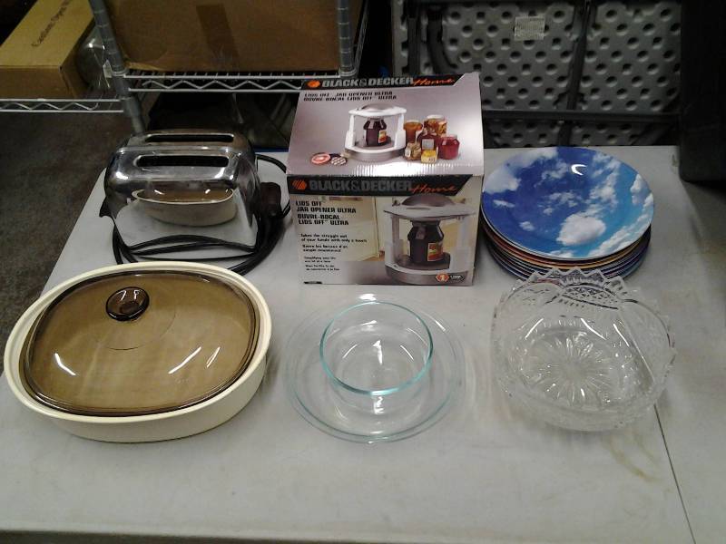 lot 28 image: Roaster, Toaster, Jar Lid Opener, Pyrex, Footed Crystal Dish, Planets & Weather Plates