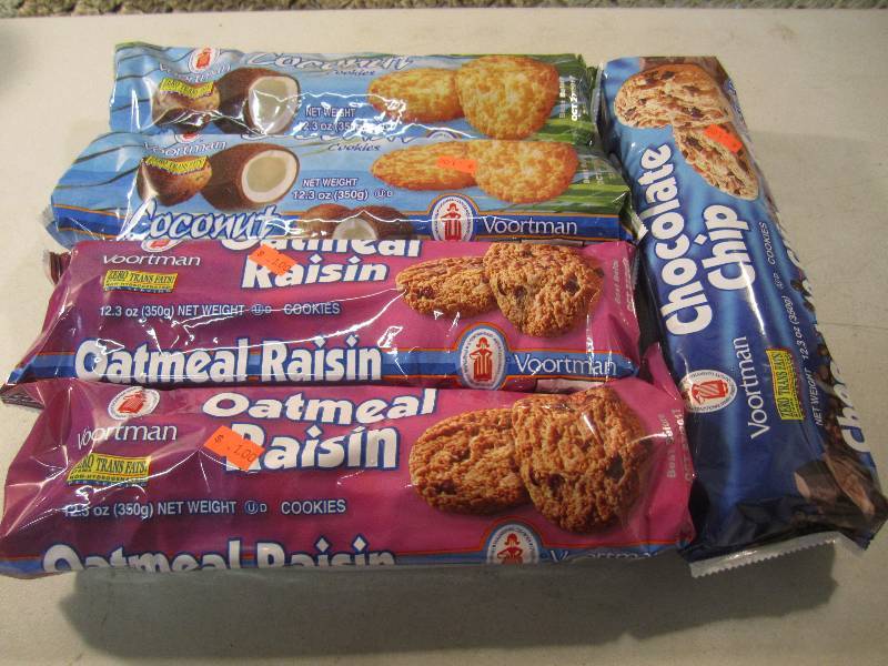 lot 321 image: Mixed Lot of 5 packs of Cookies Cho...