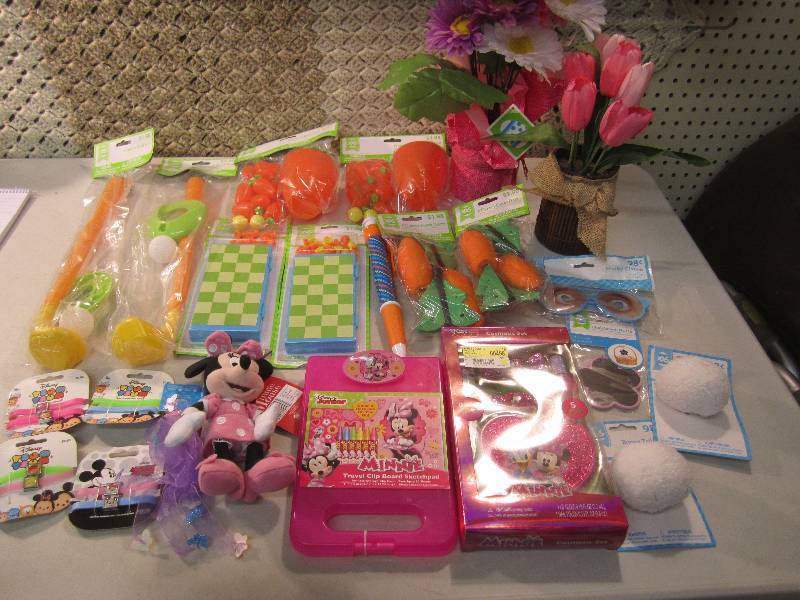 lot 345 image: Lot of Misc Toys etc. See Photos  D...