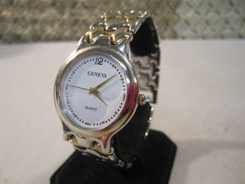 lot 15 image: Geneva Quartz Watch with Display St...