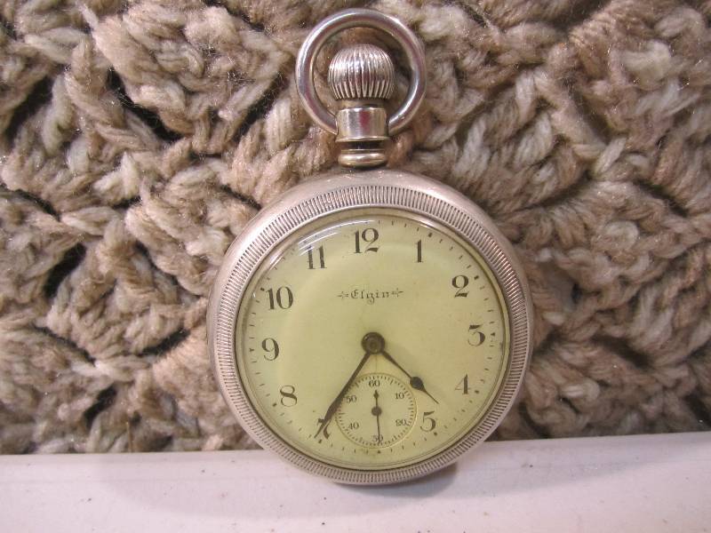 lot 20 image: Elgin Pocket Watch Heavy Solid Watc...