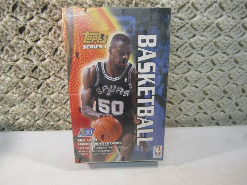 lot 64 image: 1996-97 Topps Series 1 NBA At 50 Co...