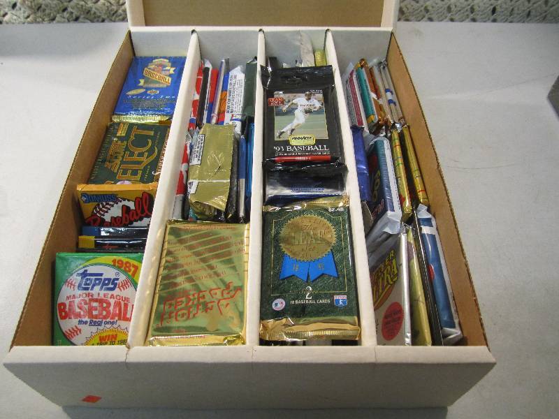 lot 80 image: Box of Mixed Sports Cards New in Pa...