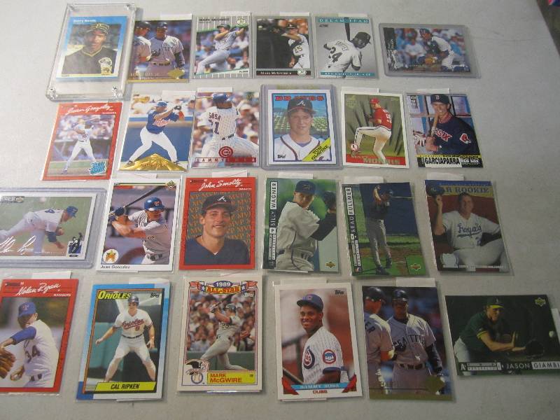 lot 92 image: Lot of 24 Baseball Cards in Sleeves...