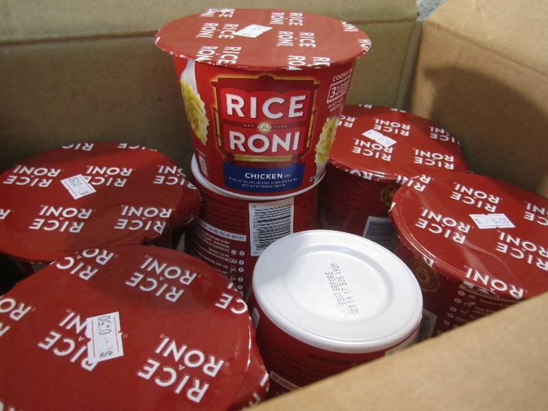 lot 119 image: Lot of 13 Rice A Roni Chicken Flavo...