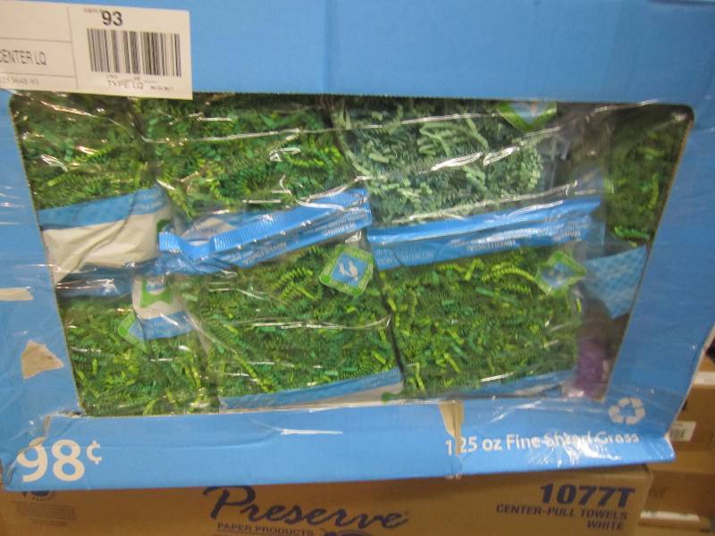 lot 139 image: Case of 100 Bags Easter Basket Gras...
