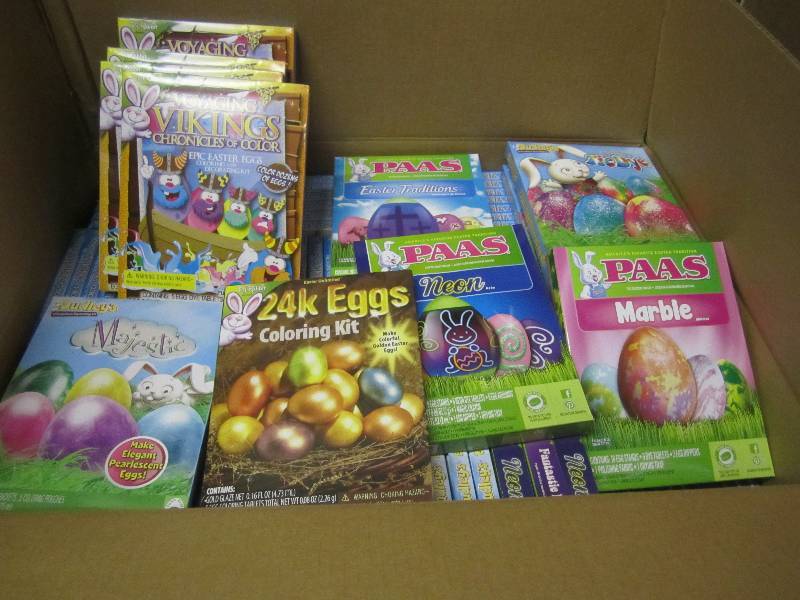 lot 141 image: Large Box Full Of Various Easter Eg...
