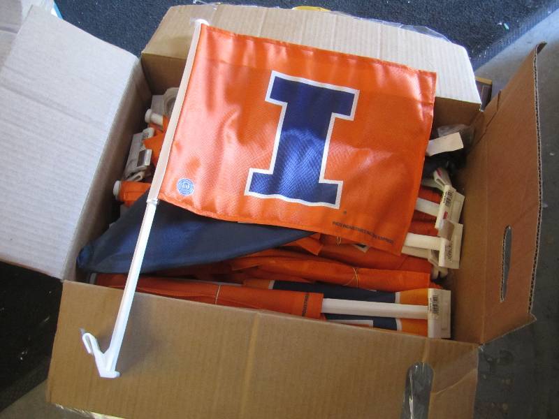 lot 195 image: Lot of 47 Illinois Car Flags and 1 ...
