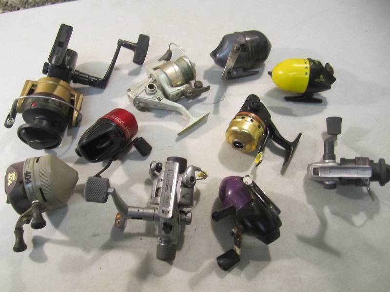lot 202 image: Lot of 10 Misc Fishing Reels Some s...