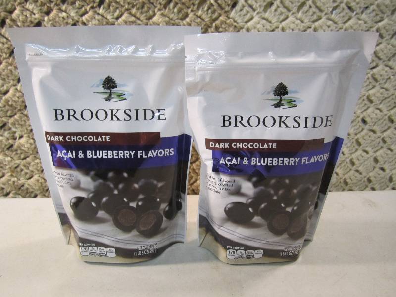lot 212 image: Lot of 2 Big Bags Brookside Dark Ch...