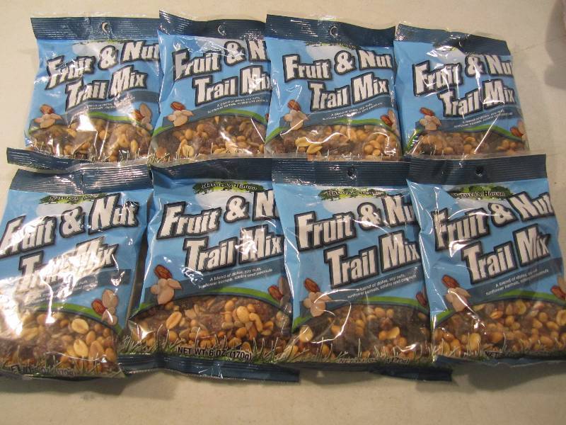 lot 220 image: Lot of 8 Bags Natures House Fruit &...