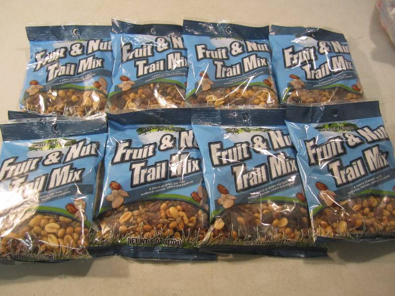 lot 222 image: Lot of 8 Bags Natures House Fruit &...
