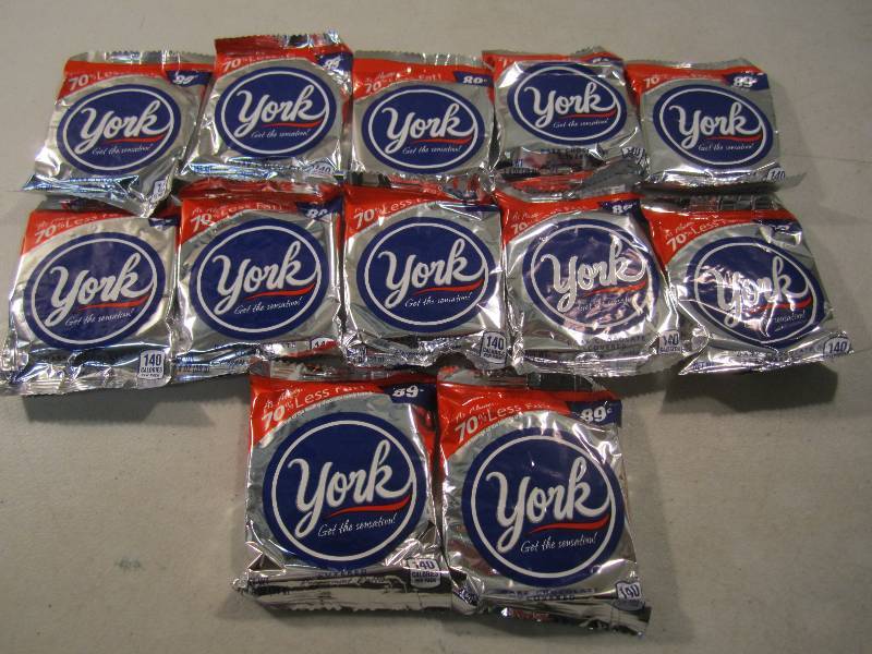 lot 254 image: Lot of 12 York Peppermint Patties B...