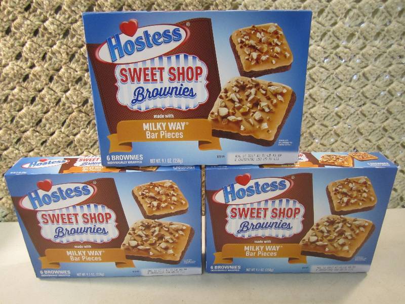 lot 263 image: Lot of 3 Boxes Hostess Sweet Shop B...
