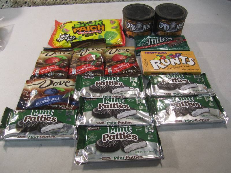 lot 275 image: Mixed Lot of Candy Snacks See Photo...