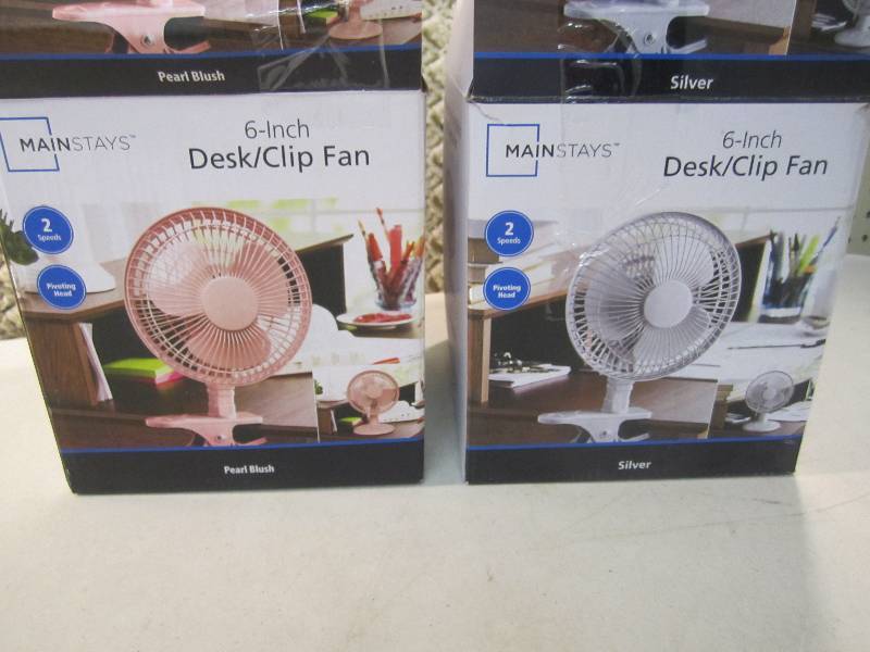 lot 284 image: Lot of 2 Mainstays 6 inch DeskClip...