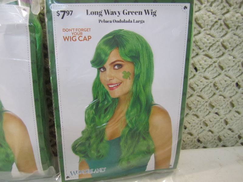 lot 285 image: Lot of 3 Long Wavy Green Wigs Unope...