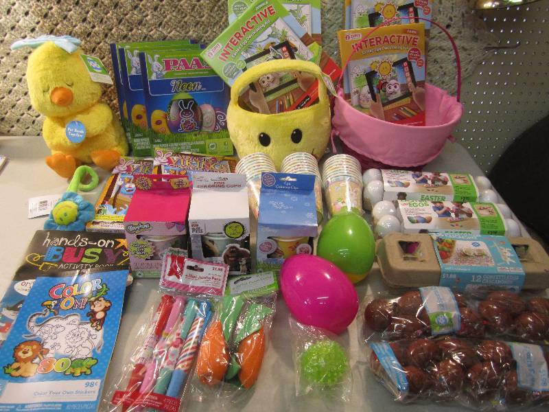 lot 295 image: Large Lot of Misc Easter Supplies S...