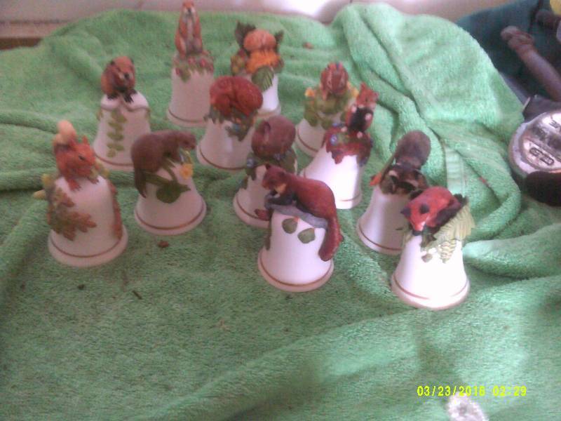 12 VINTAGE BELLS