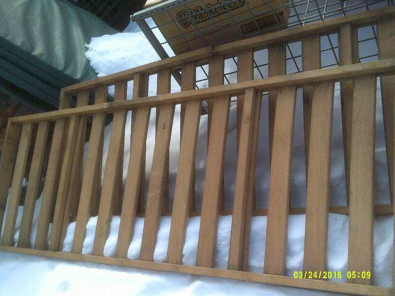 2 WOODEN SIDE RAILS