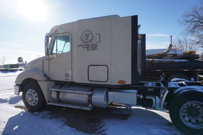 2007 Freightliner Columbia CL120 Sleeper Semi Tractor Truck