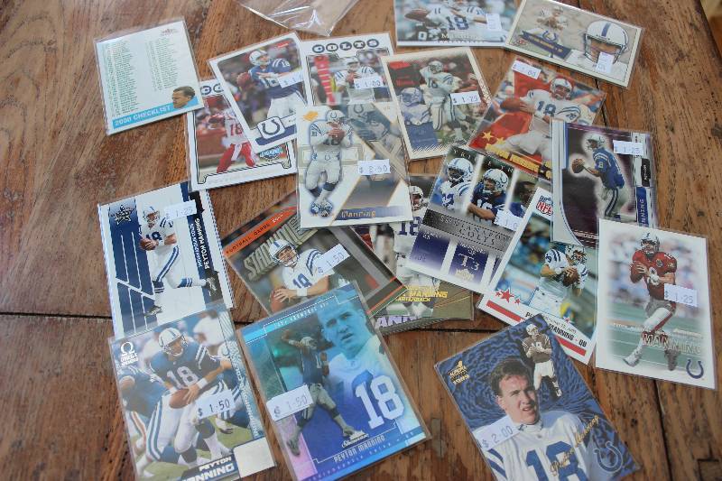 lot 7 image: 20 Peyton Manning Cards...