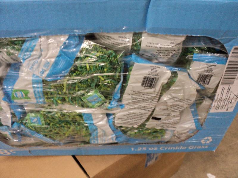 lot 203 image: box of Easter grass and 3 bunnies...