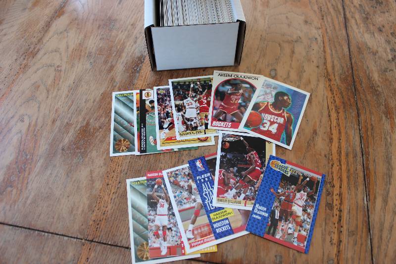 lot 14 image: 200 Hakeem Olajuwon Cards...