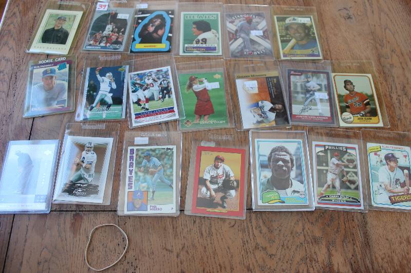 lot 39 image: Misc Star Cards...