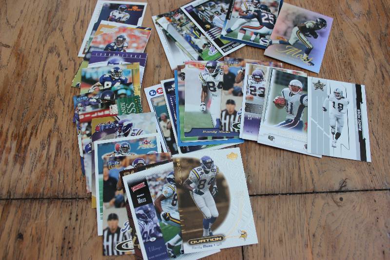 lot 44 image: 30 Randy Moss Cards...