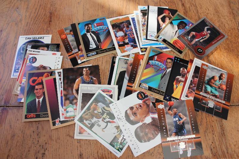 lot 72 image: 40 Basketball Rookie Cards...