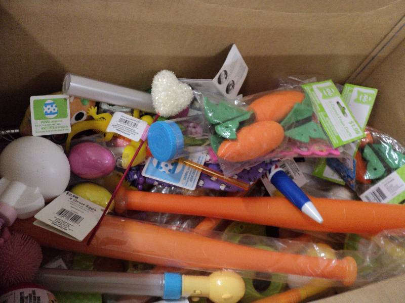 lot 212 image: Easter supplies, see all pics...