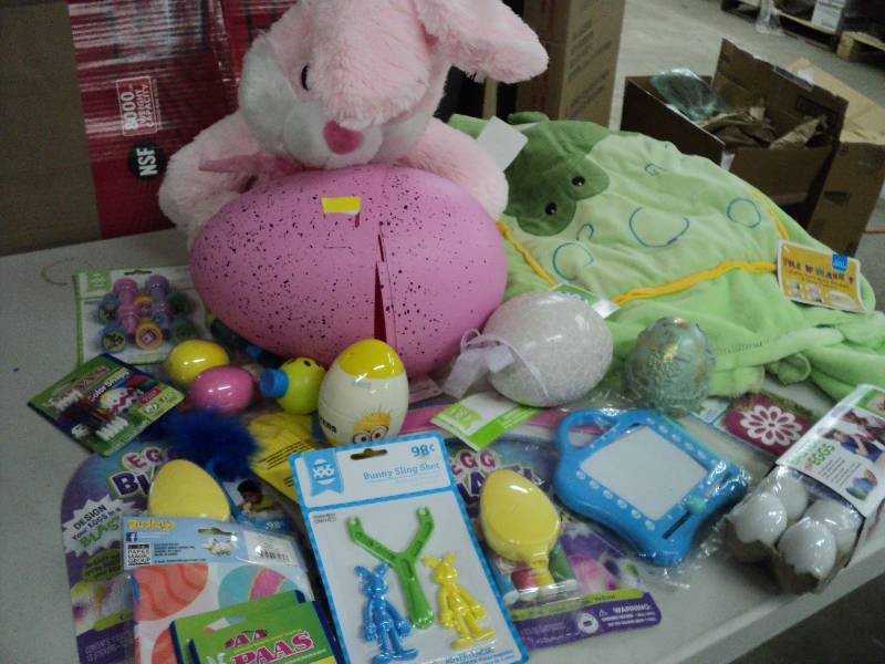 lot 213 image: Easter blanket, bunny and misc....